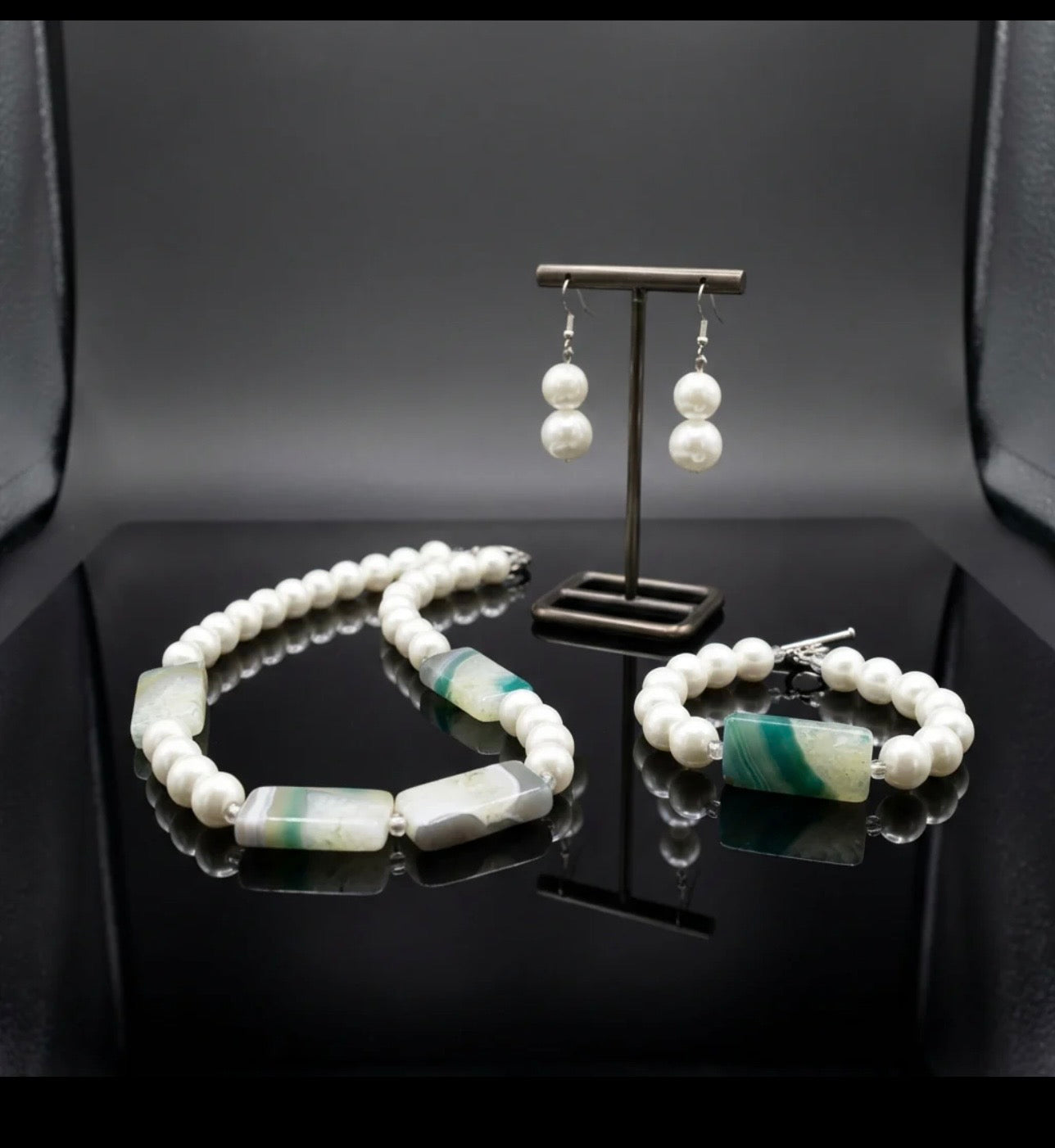 White and Green Stone Pearl Set