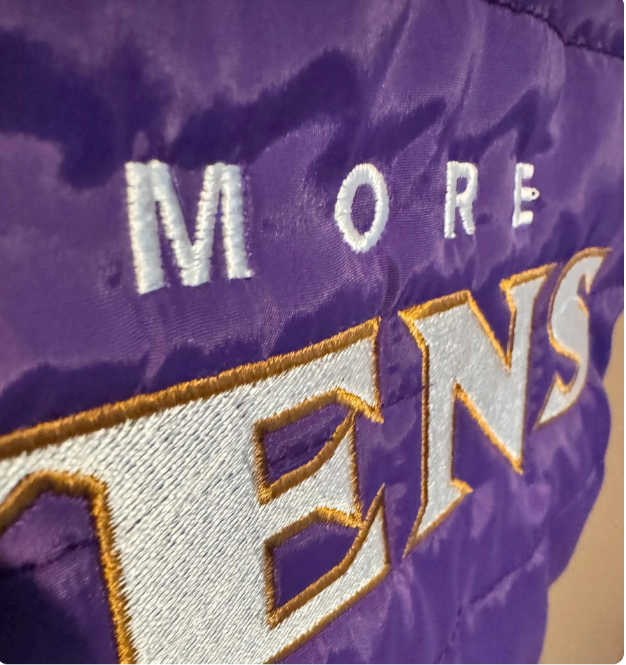 Ravens Vest