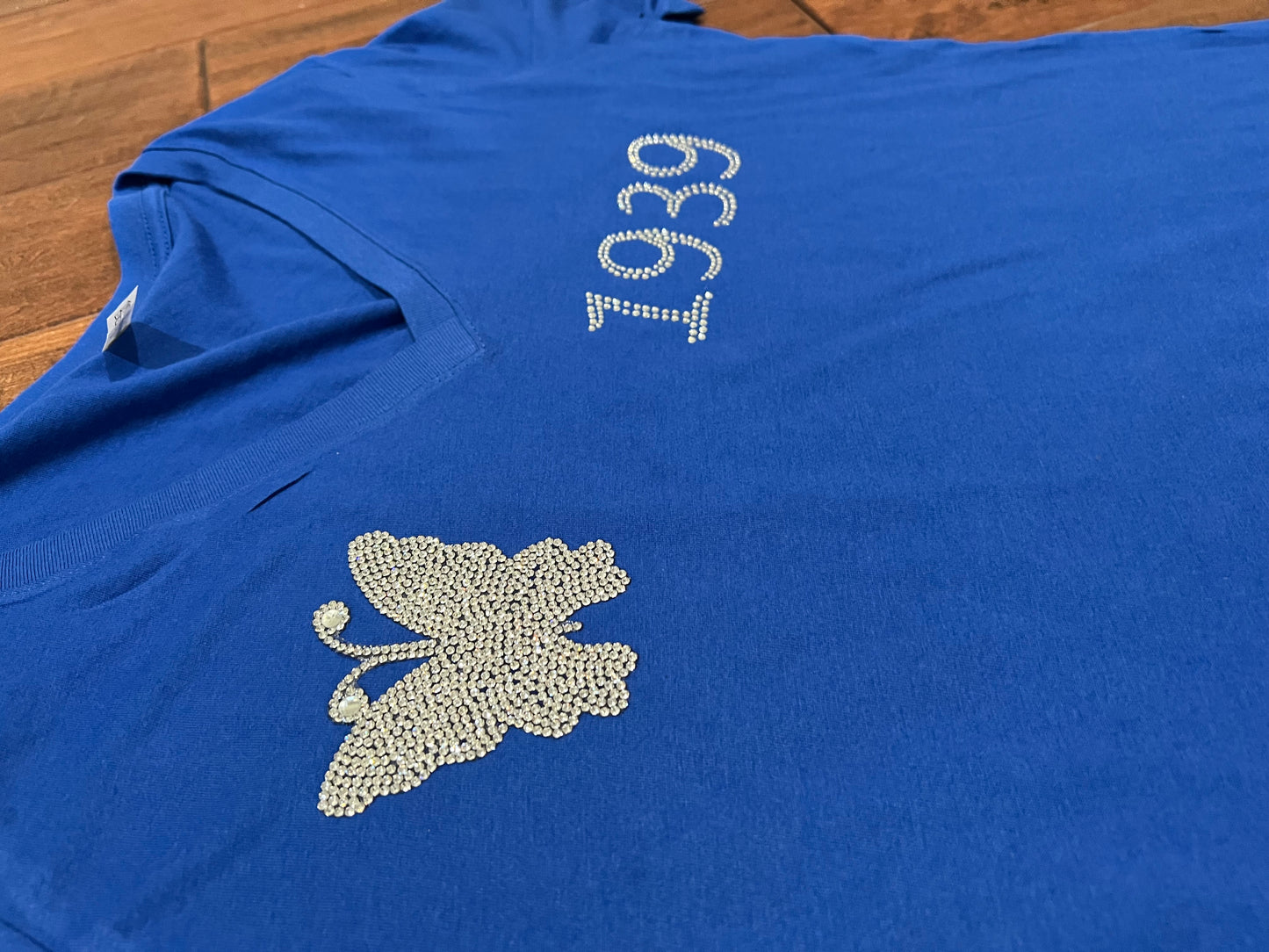 L-XL Vneck Rhinestone Butterfly