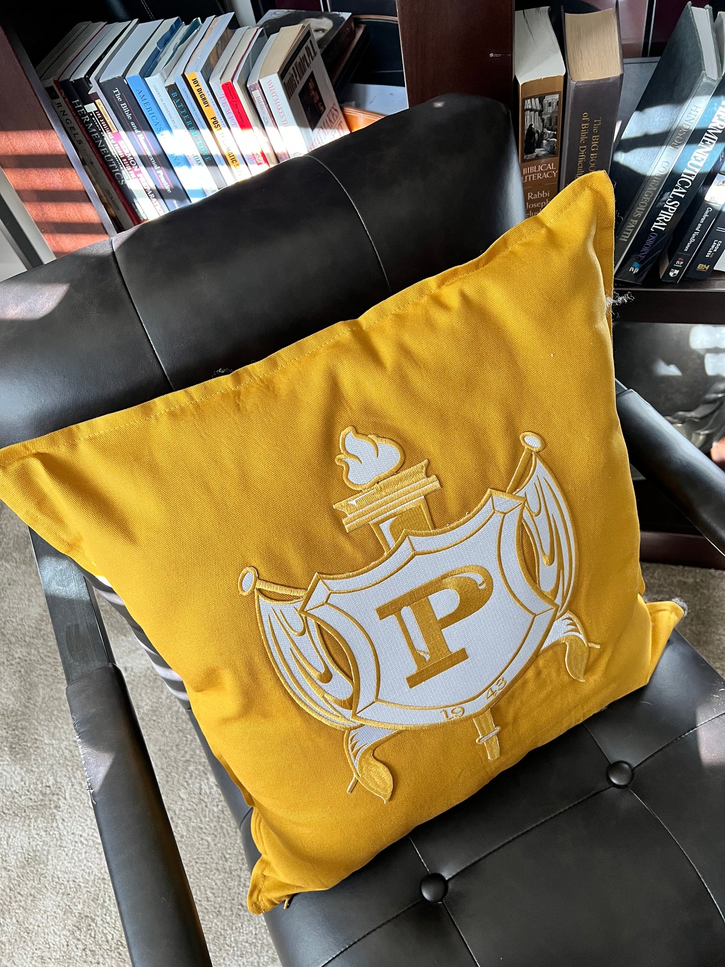 PHILO pillow